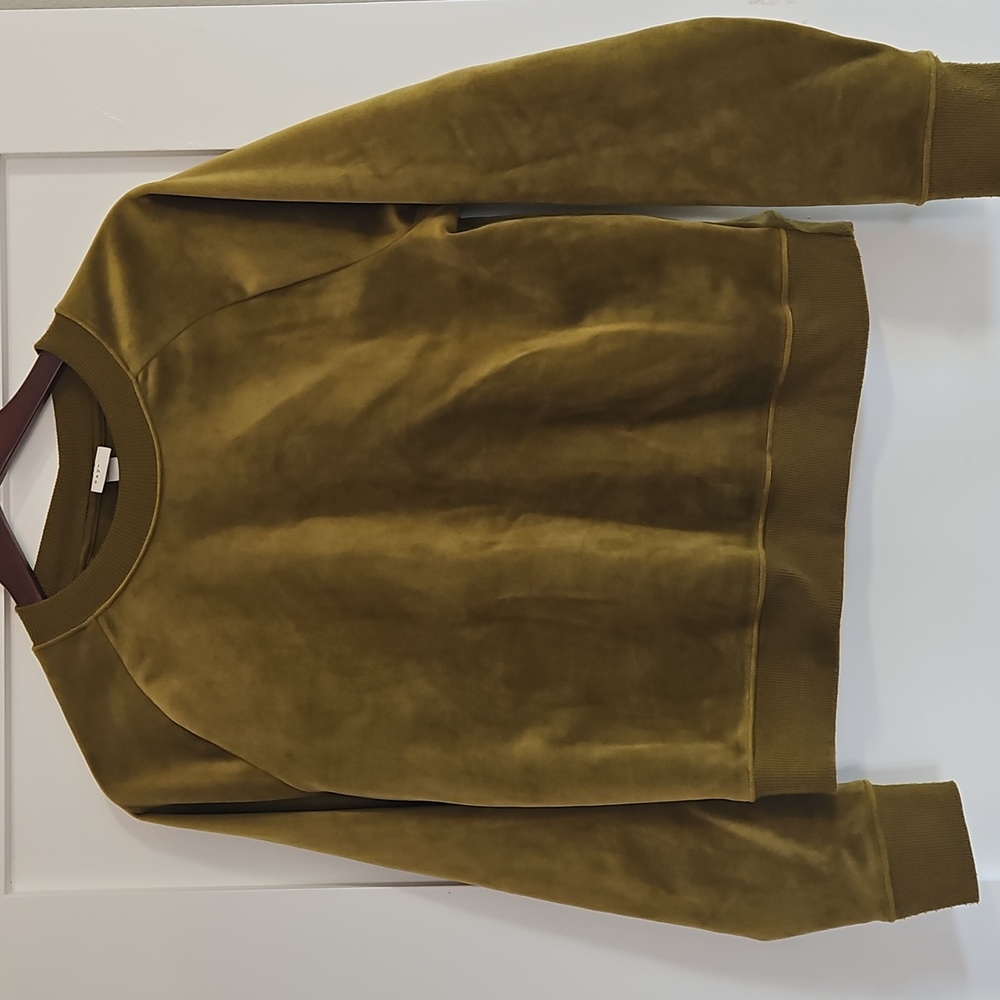 a new day M Women's Crewneck Sweater Velvet Olive